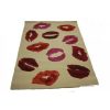 Karpet-Beige-met-Lipafdrukken-600×600